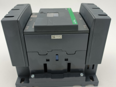 Schneider 施耐德电气 型号：LC1G630EHEN 描述TeSys Giga接触器,3P(3NO),AC-3 <=440V 800A,全球标准版,100-250V AC/DC线圈